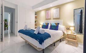 Lujan Deluxe Suites By Valcambre